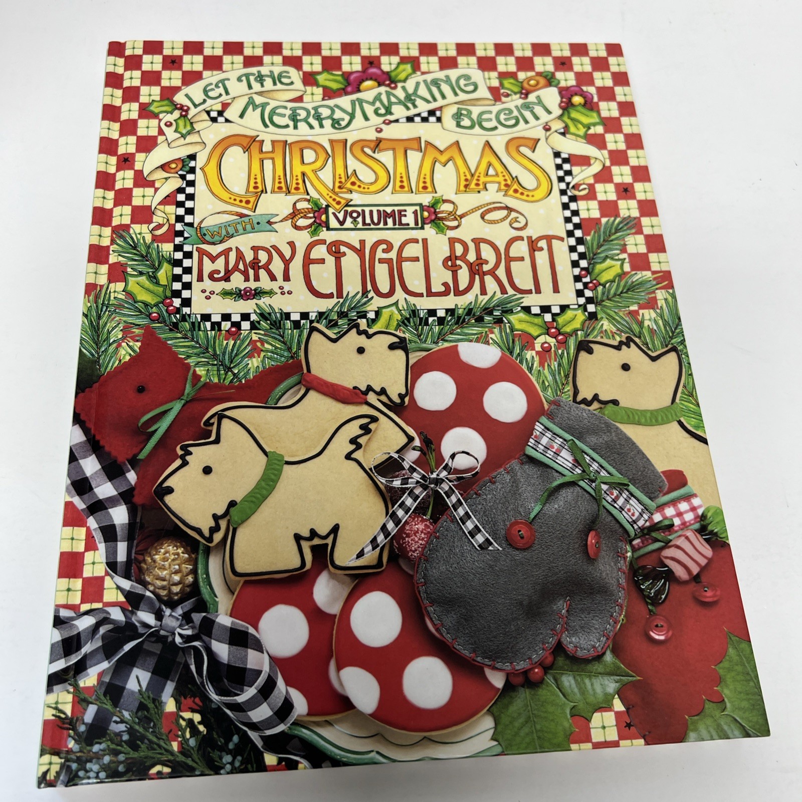 Mary Engelbreit Christmas Vol 1 SIGNED & Here Comes Santa Claus HB