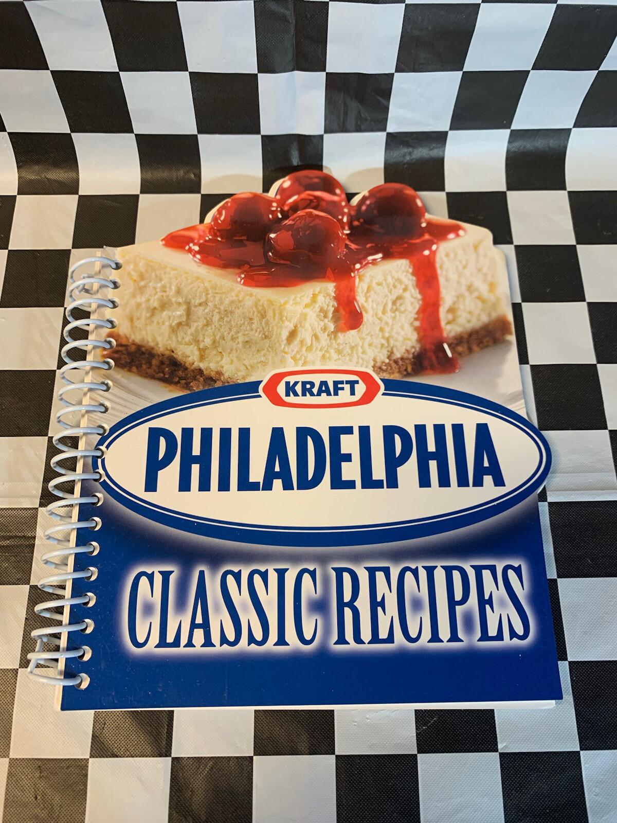 2011 KRAFT PHILADELPHIA CLASSIC RECIPES Cookbook Spiral Spine 46 Pages