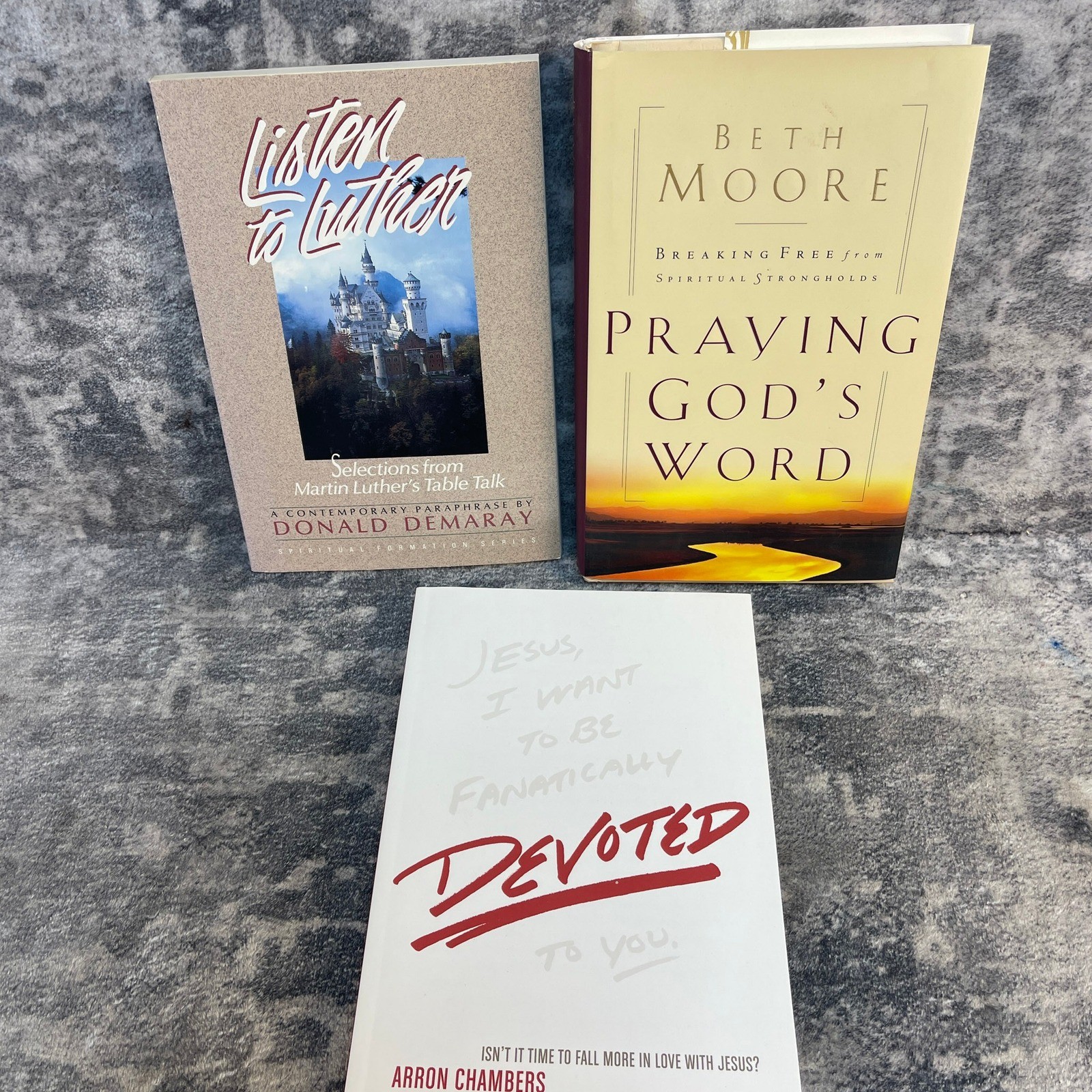 Christian Book Lot Beth Moore Praying God’s Word Martin Luther Devoted 3pk Lot