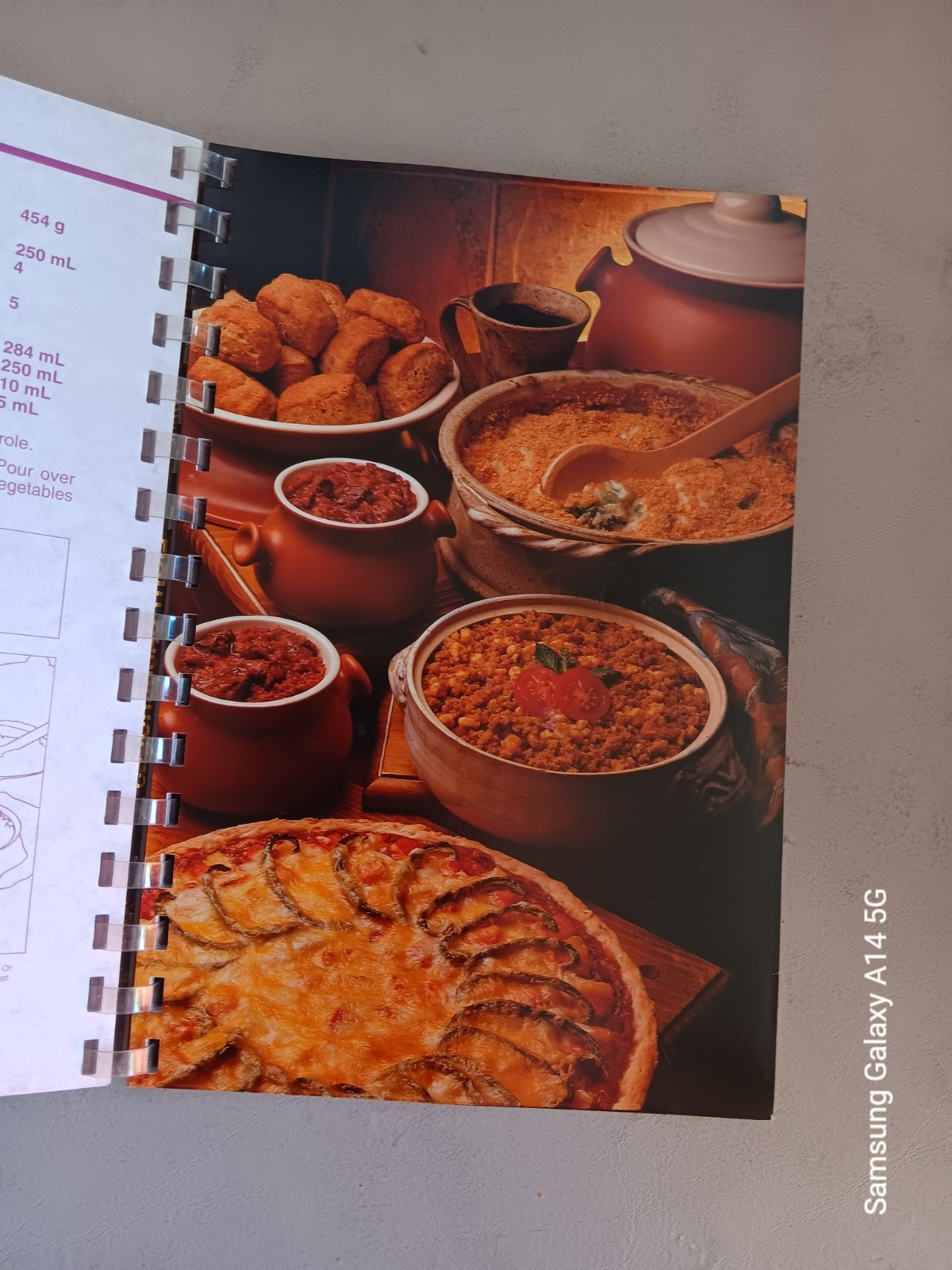 COMPANYS COMING Light Casseroles Jean Pare Spiral Cookbook 1994