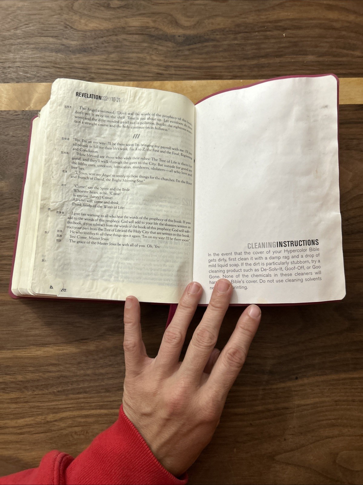 Message Remix 2.0 Bible-MS-Numbered Hypercolor by Eugene H Peterson: Used