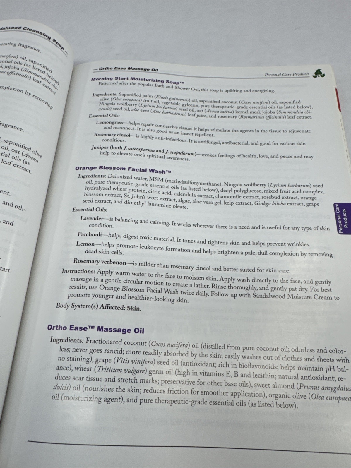 Reference Guide for Essential Oils Soft Cover 2013 Connie and Ala