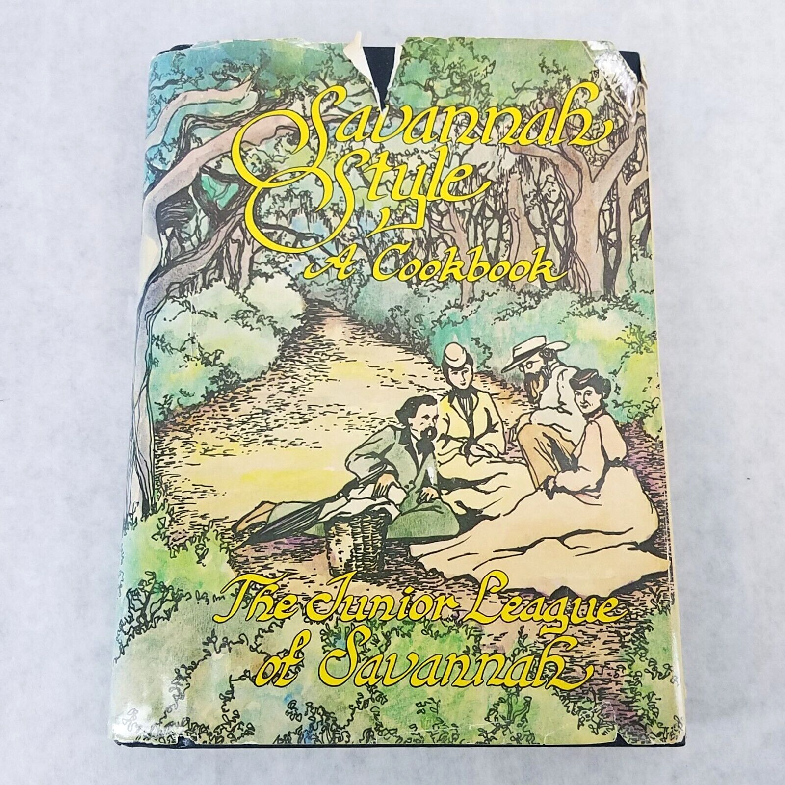 Vintage Savannah Style A Cookbook by the Junior League of Savannah Hardcover